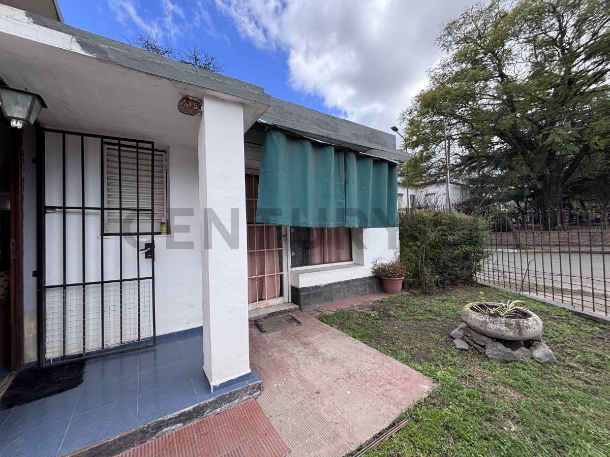 Foto de CASA + 2 DEPARTAMENTOS + LOCAL | EXCELENTE UBICACIÓN | IDEAL INVERSIÓN, imagen 4