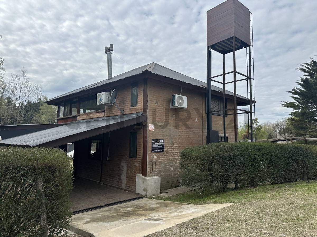 Foto de OPORTUNIDAD Casa de 287 m2 C/ Pintoresco Jardin en Los Reartes, imagen 1