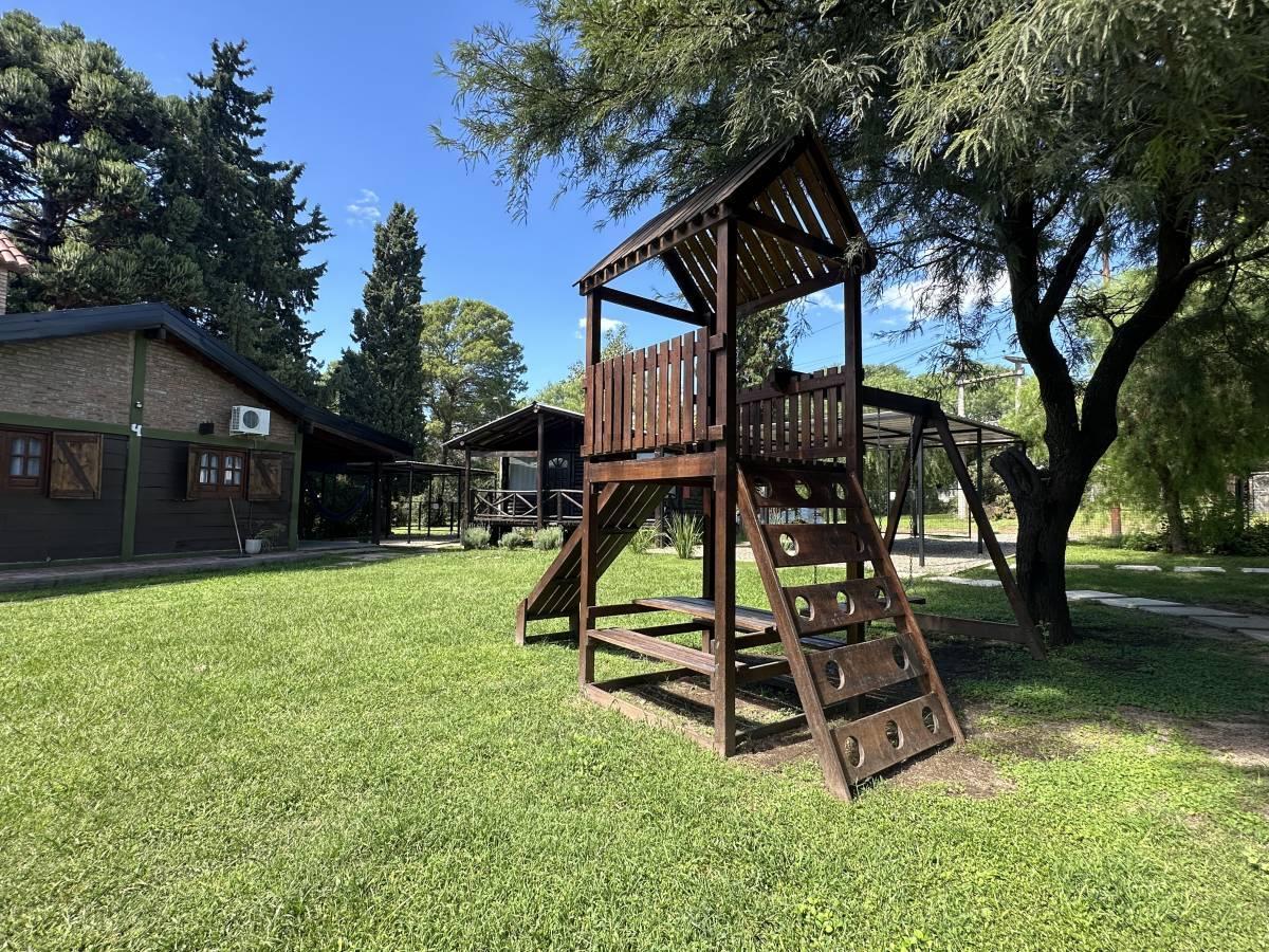 Foto de OPORTUNIDAD COMPLEJO DE 5 CABAÑAS EN VILLA DEL DIQUE A MTS DEL LAGO !, imagen 3