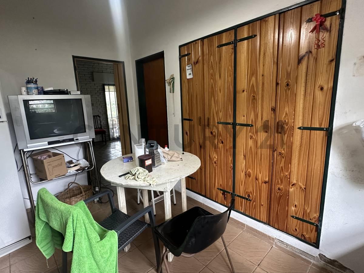 Foto de GRAN Casa con PILETA y ENORME Terreno ESQUINA de 1982 m2 en LAGO AZUL a, imagen 5