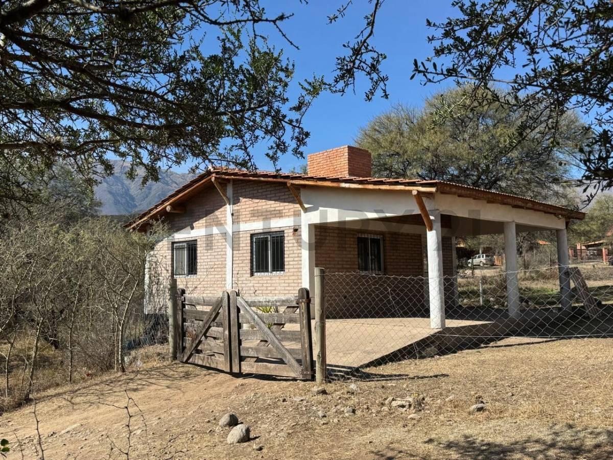 Foto de Excelente Complejo de Cabañas en La Paz, Traslasierra. Cba., imagen 1