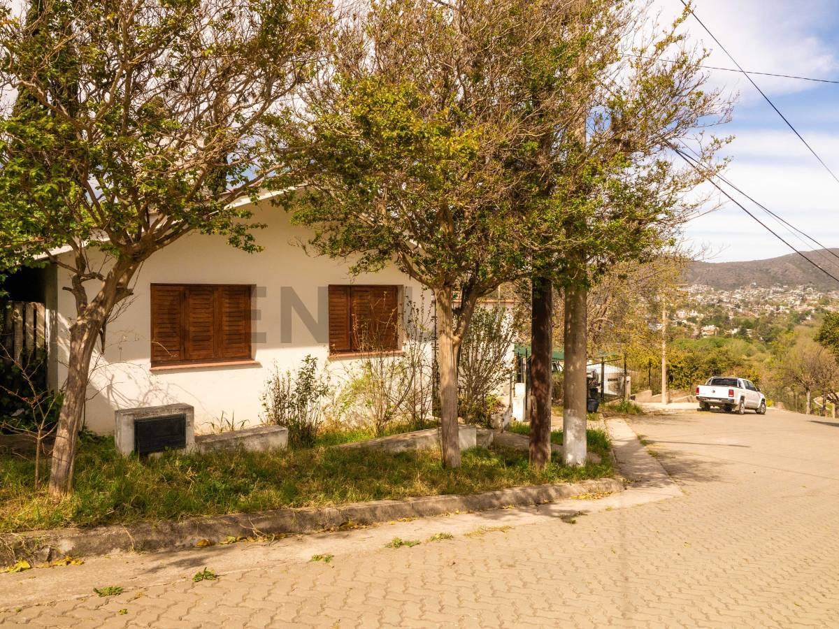 Foto de Casa 2 Dormitorios + Monoambiente | Amplio Terreno en Villa Carlos Paz, imagen 1