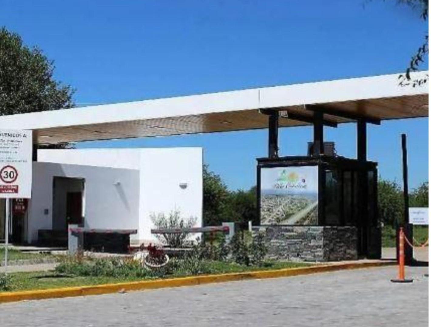 Foto de LOTE EN ESQUINA DE 300 M2 EN LA CATALINA RIO CEBALLOS, imagen 1