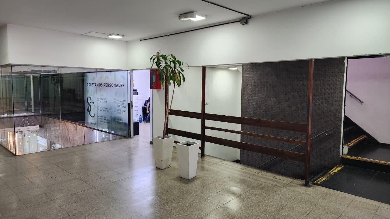 Foto de Local en venta con renta | Galería Planeta | Centro, imagen 2