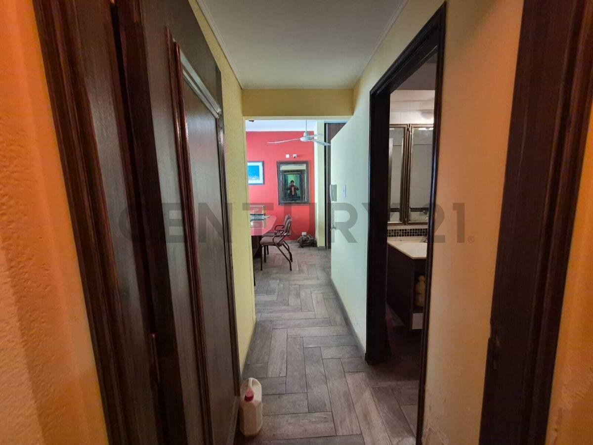 Foto de GRAN OFICINA EXCELENTE UBICACIÓN - RECEPCIÓN Y 5 PRIVADOS -, imagen 5