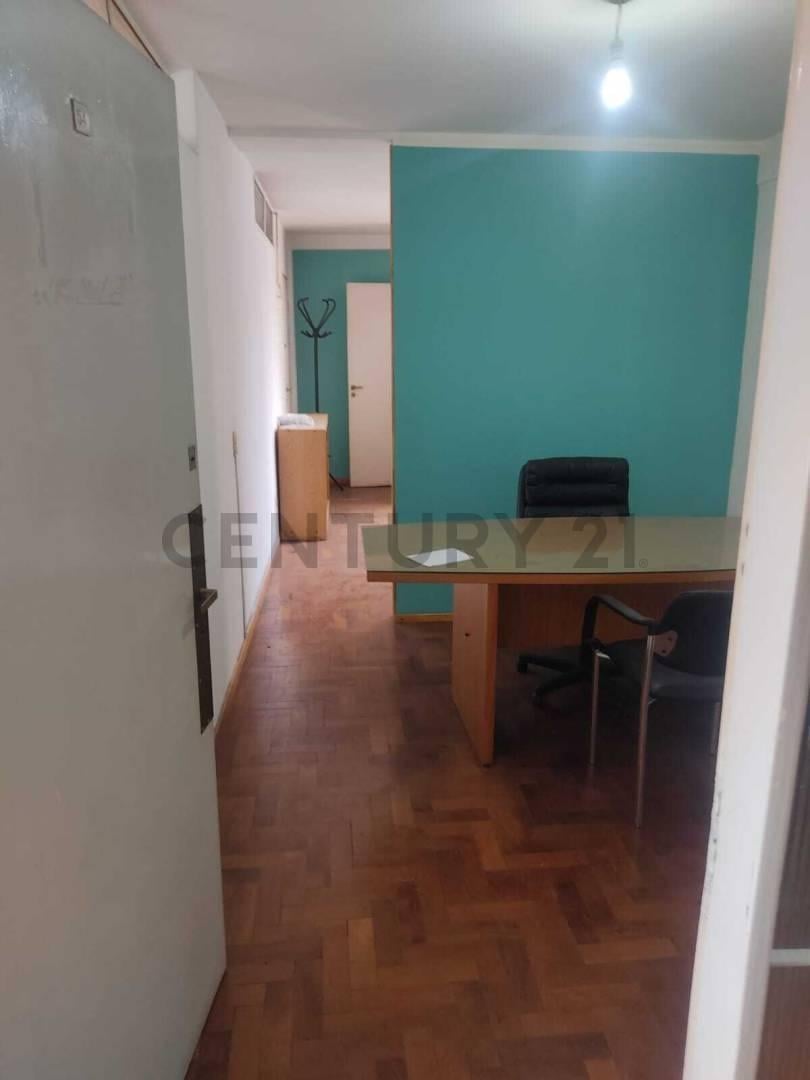 Foto de DOS OFICINAS en la tradicional GALERIA IBERICA, imagen 2
