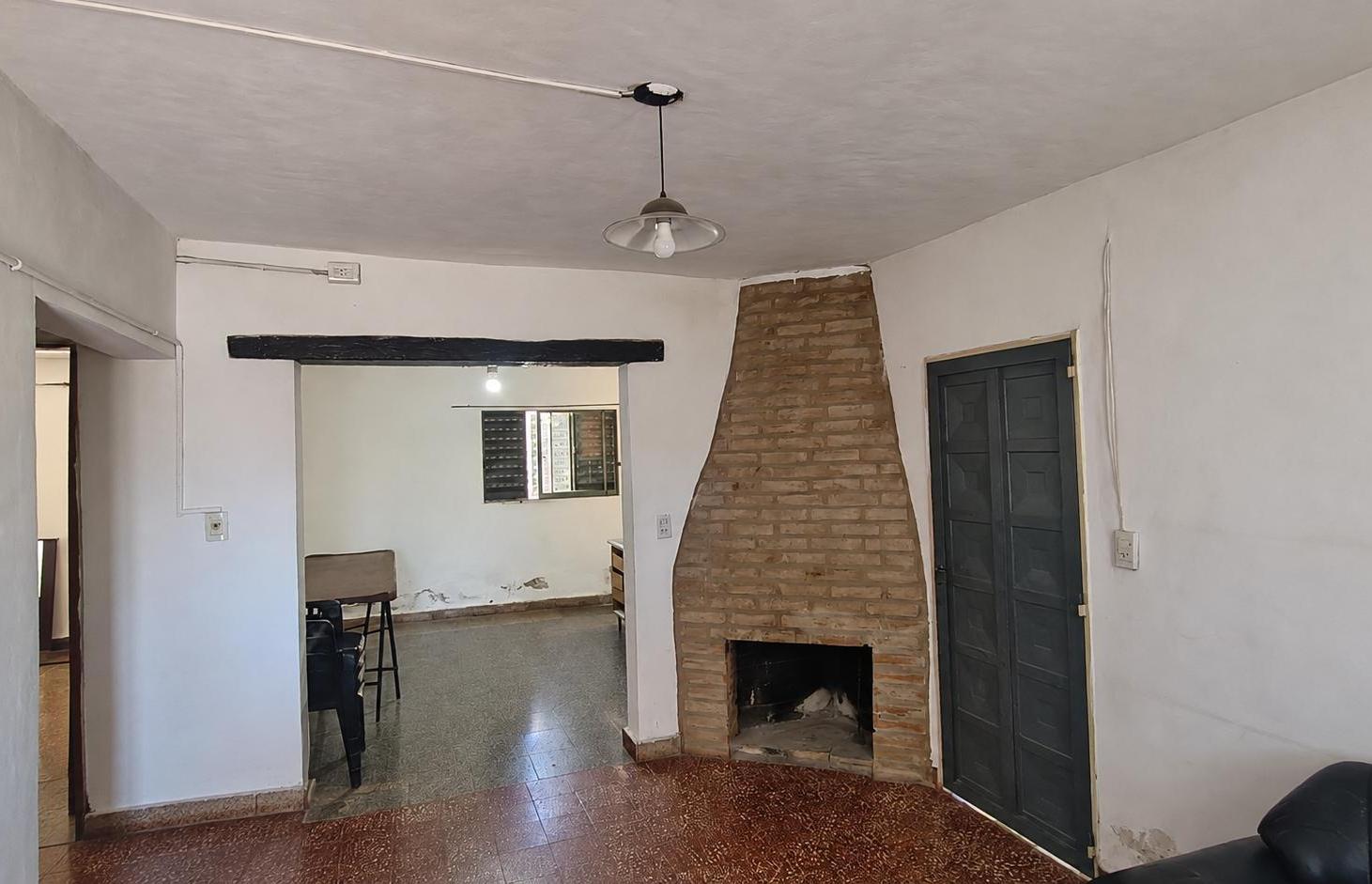 Foto de GRAN OPORTUNIDAD 3 en 1 Casa mas dos Dptos a refaccionar., imagen 3