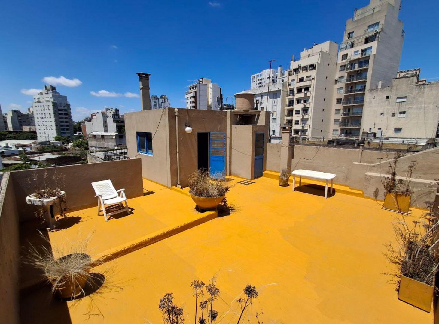VENTA PH 5 AMB C/ DEPENDENCIA- TERRAZA -  BARRACAS