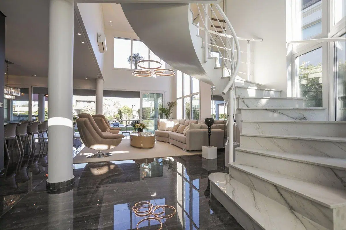 VENTA CASA 5 AMBIENTES NUEVO QUILMES 4