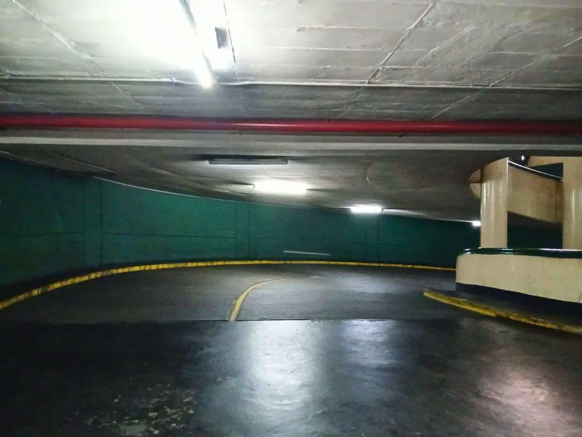 VENTA Cochera fija y cubierta - Alto Palermo 2