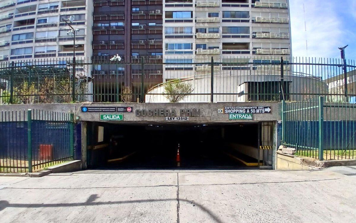 VENTA Cochera fija y cubierta - Alto Palermo