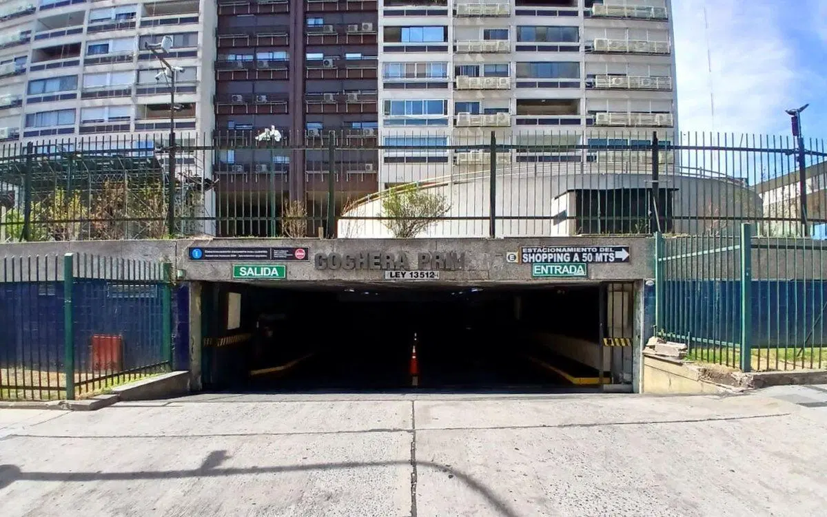 VENTA Cochera fija y cubierta - Alto Palermo 4