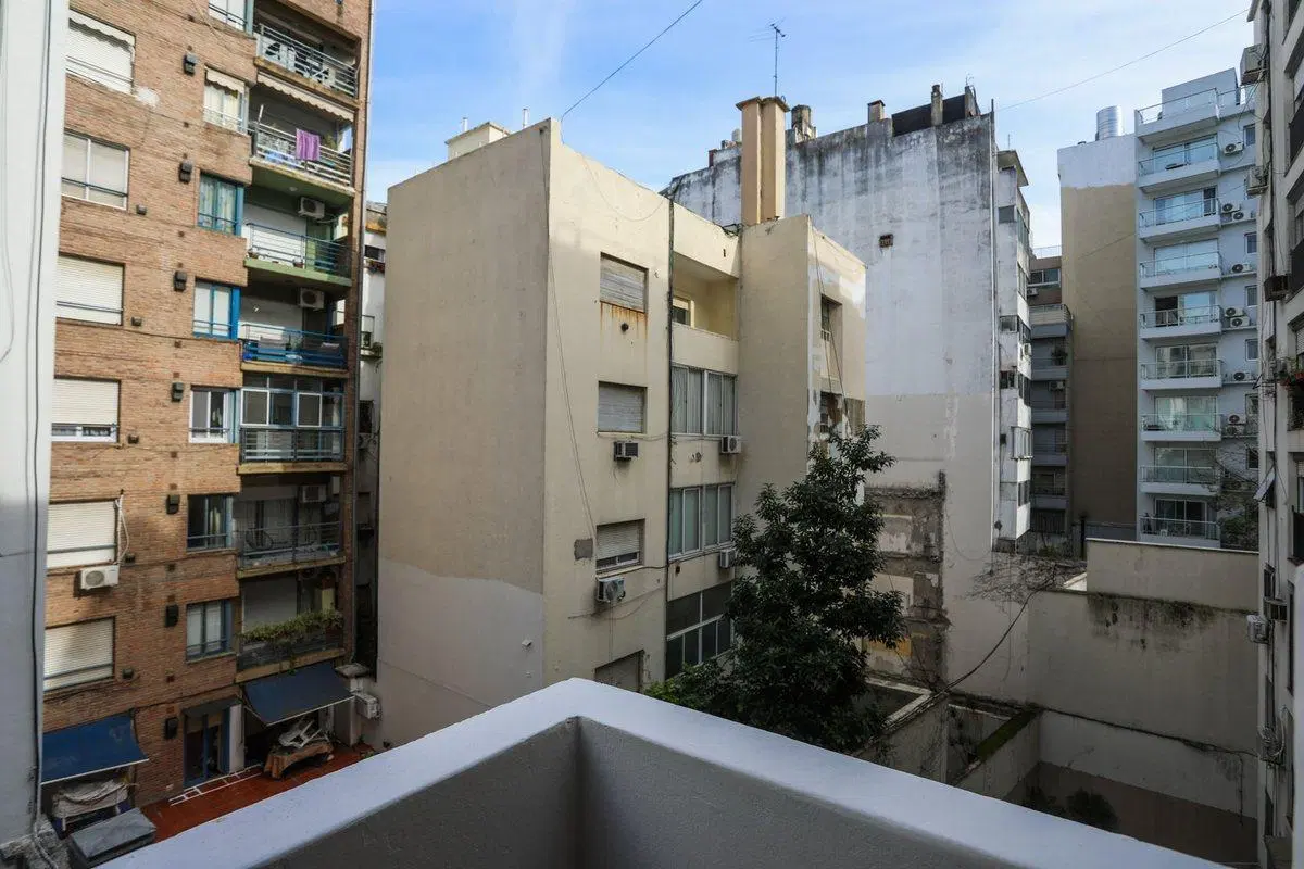 VENTA DEPARTAMENTO 2 AMBIENTES RECOLETA 2 BALCONES 2