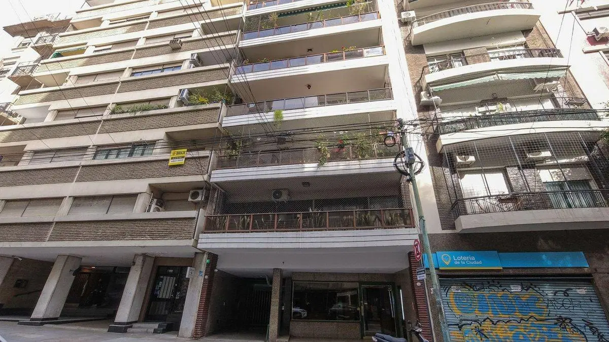 VENTA DEPARTAMENTO 2 AMBIENTES RECOLETA 2 BALCONES 4