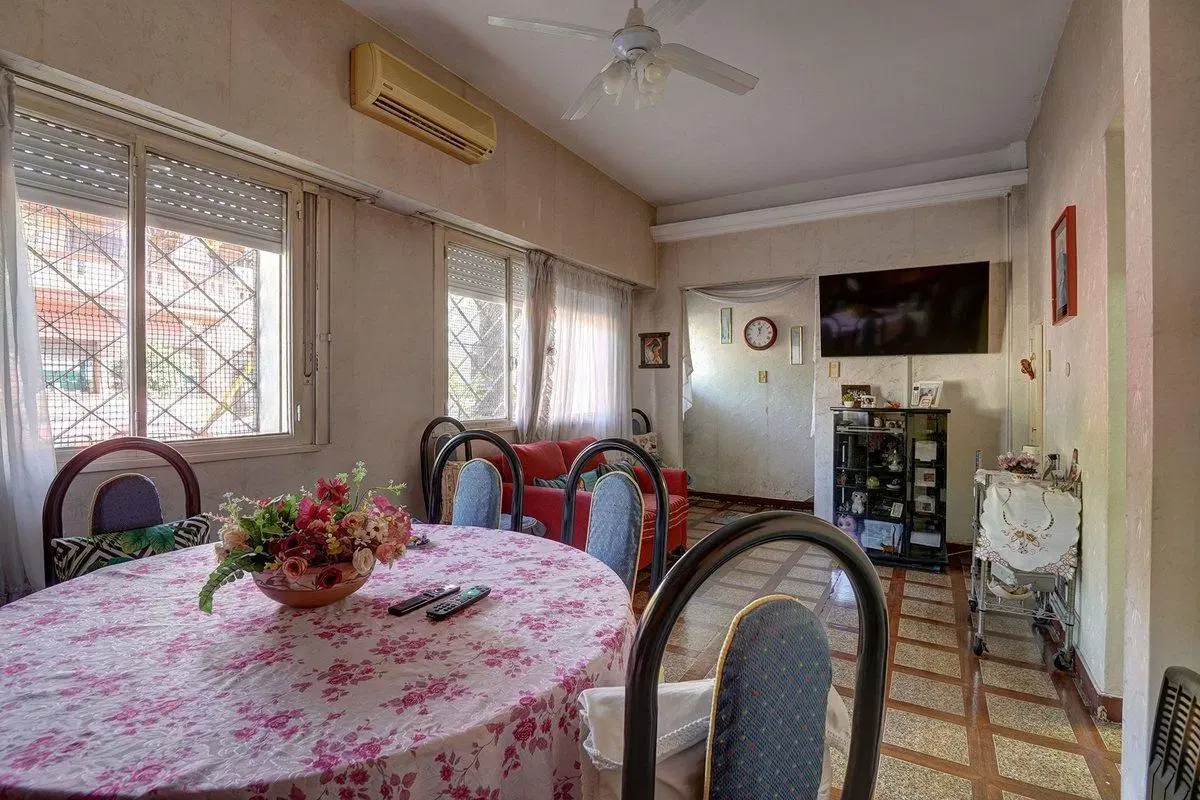 VENTA PH/CASA 4 AMB SIN EXPENSAS  P.CHACABUCO 4