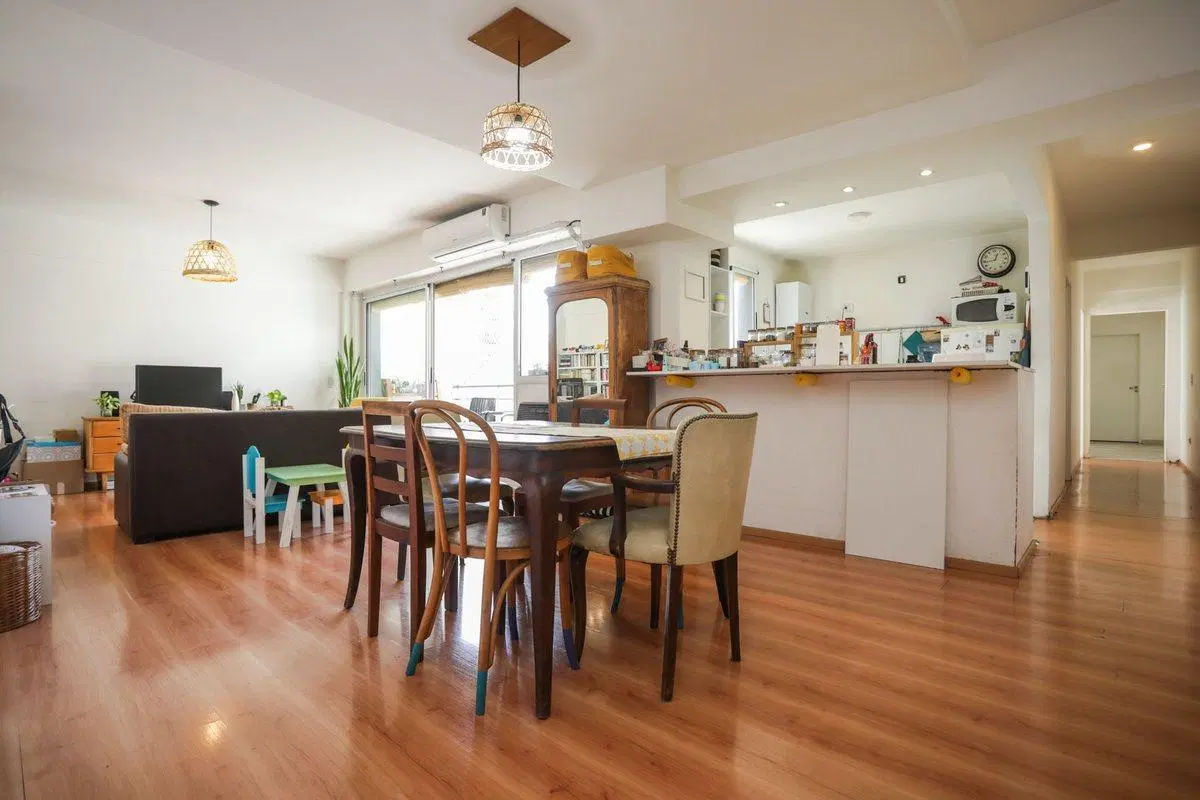 VENTA DEPARTAMENTO 3 AMBIENTES CON COCHERA BOEDO 4