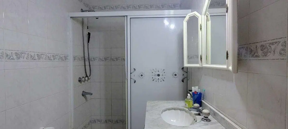 CASA 3 AMB COCH. PARRILLA Y PILETA SAN JUSTO 3