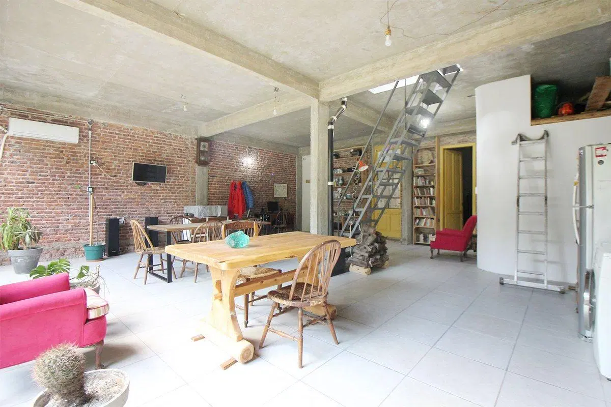 VENTA CASA ESTILO INDUSTRIAL C JARDÍN P. CHACABUCO 3