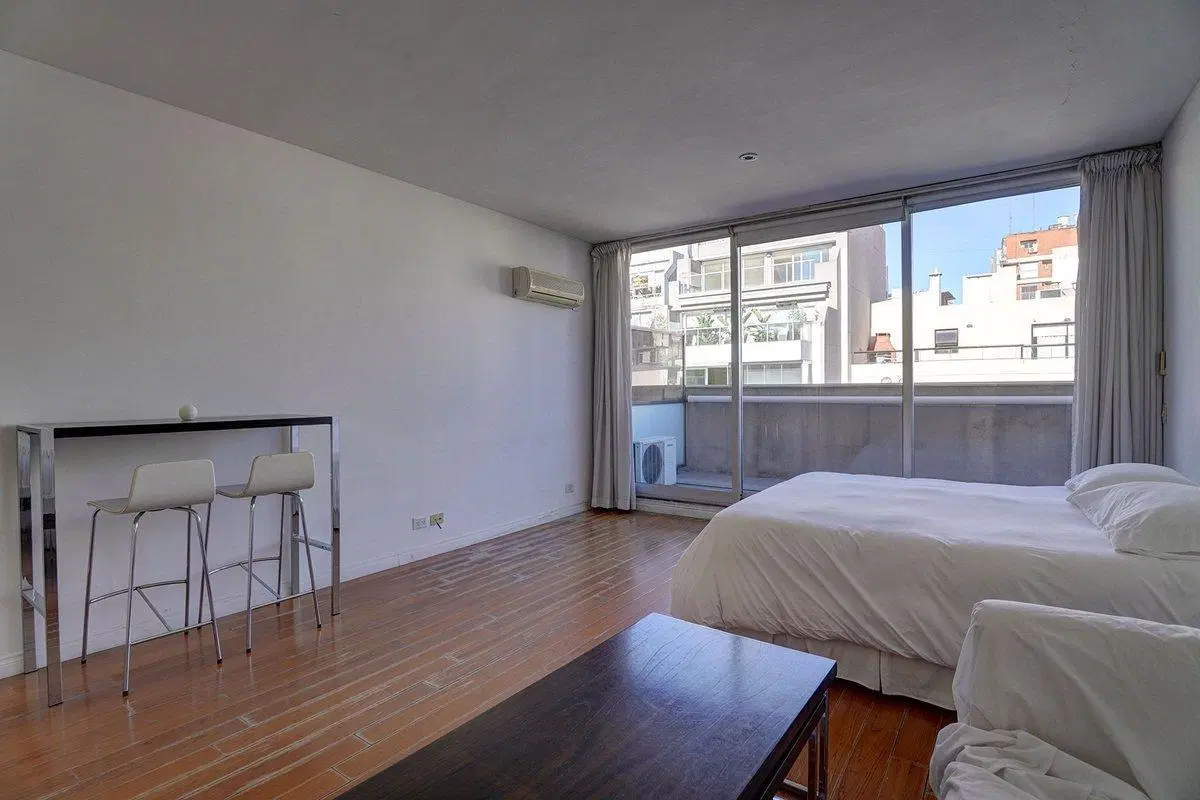 VENTA MONOAMBIENTE C/COCHERA - CABELLO SQUARE 3