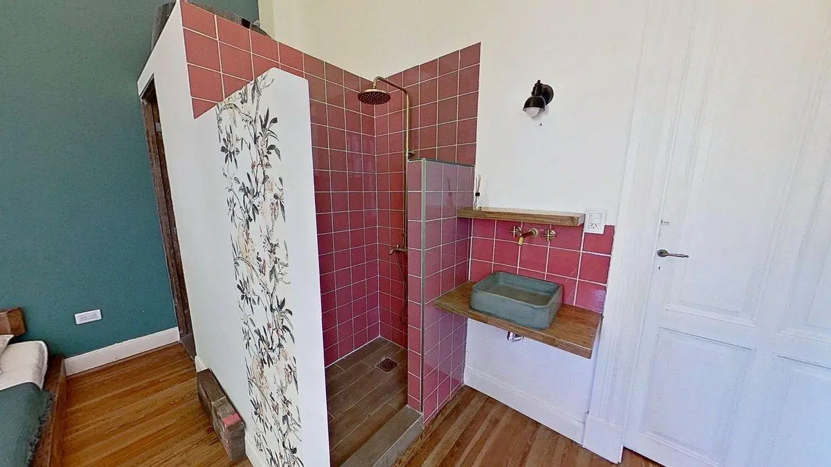 VENTA CASA 4 AMBIENTES  JARDÍN Y PILETA  PATERNAL 5