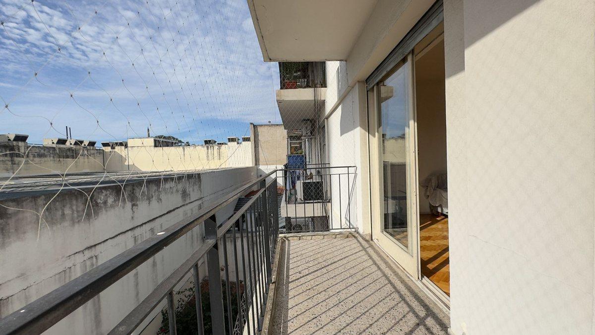 Foto de VENTA DEPTO. 3 AMB. MONTE CASTRO - APTO CREDITO, imagen 3