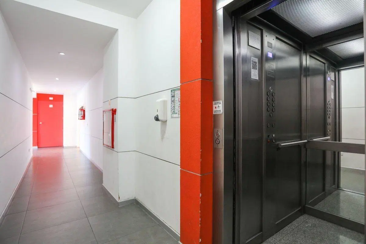 VENTA DEPARTAMENTO 3 AMBIENTES CON COCHERA BOEDO 8