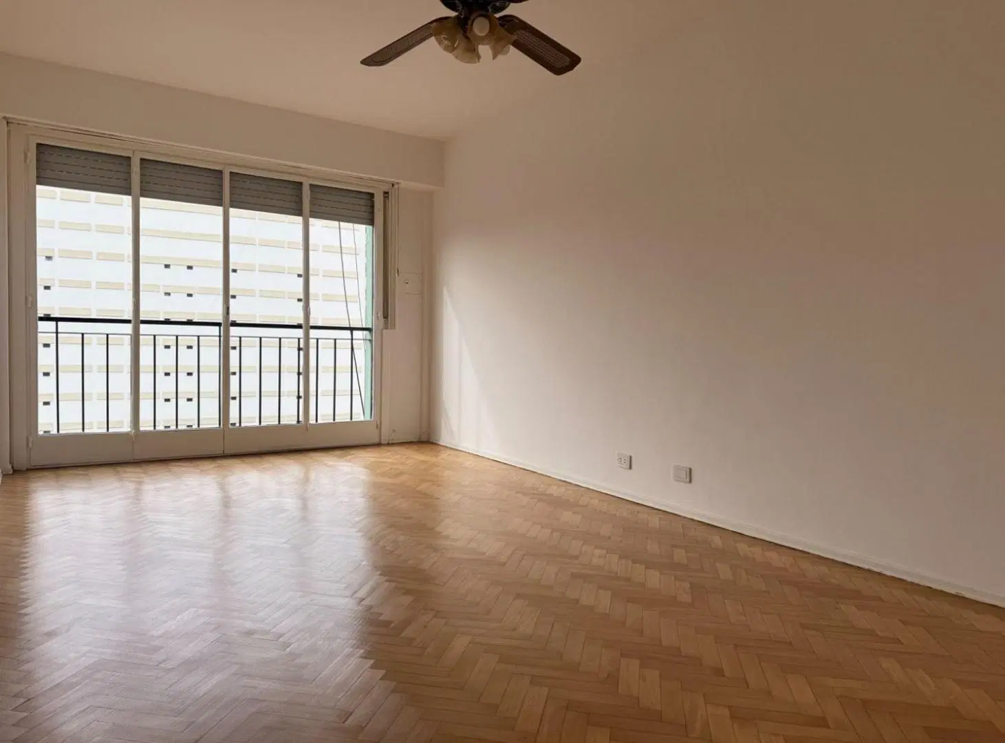 VENTA DEPARTAMENTO 2 AMBIENTES FLORESTA 4