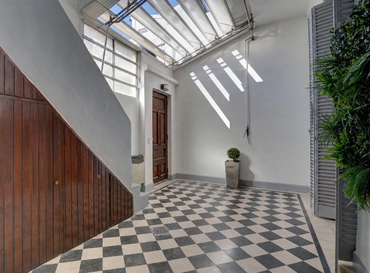 Foto de VENTA PH 3 amb a nuevo patio y terraza - Floresta, imagen 1