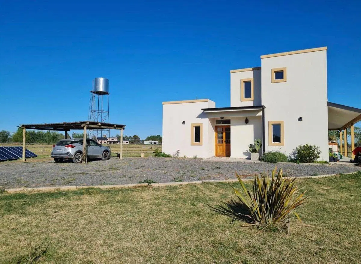 VENTA CASA DE CAMPO EN EXALTACIÓN DE LA CRUZ 8