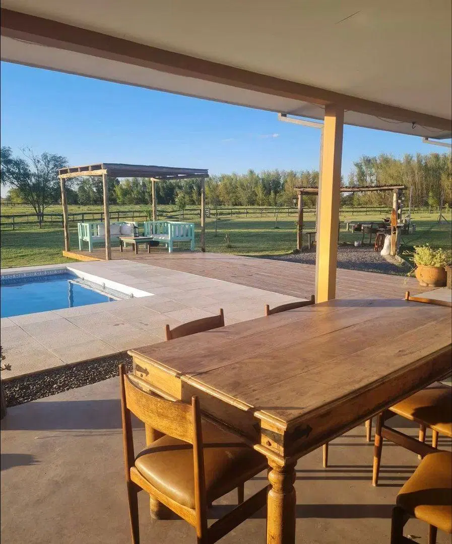 VENTA CASA DE CAMPO EN EXALTACIÓN DE LA CRUZ 2