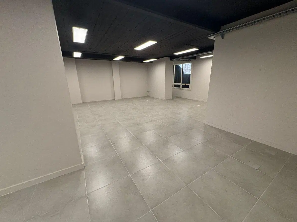 ALQUILEROFICINAS 200m2 REFACCIONADAS + 2 COCHERAS 8