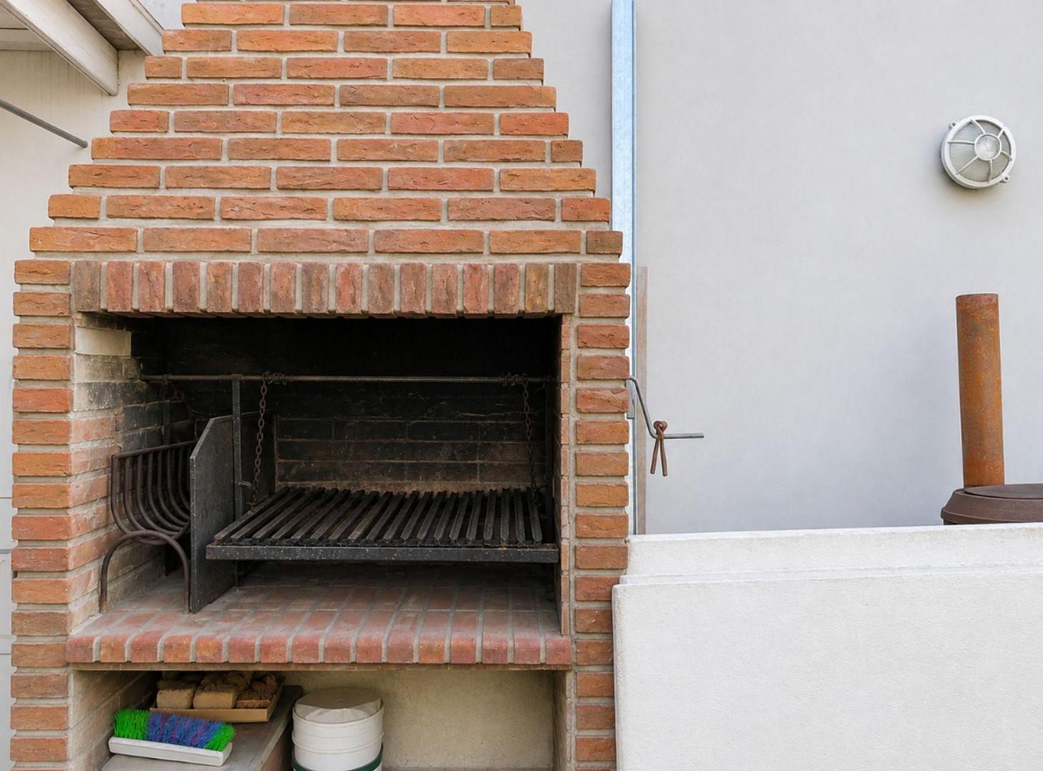 Foto de CASA EN VENTA | 6 AMBIENTES | 2 COCHERAS | PALERMO, imagen 2