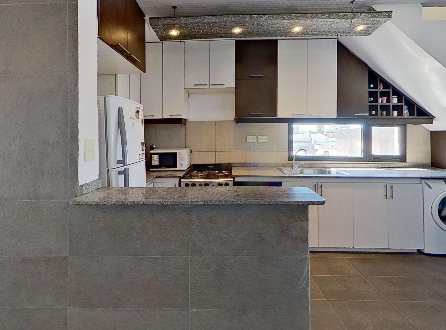 Foto de Venta departamento 3 amb tipo duplex Sarandí, imagen 4