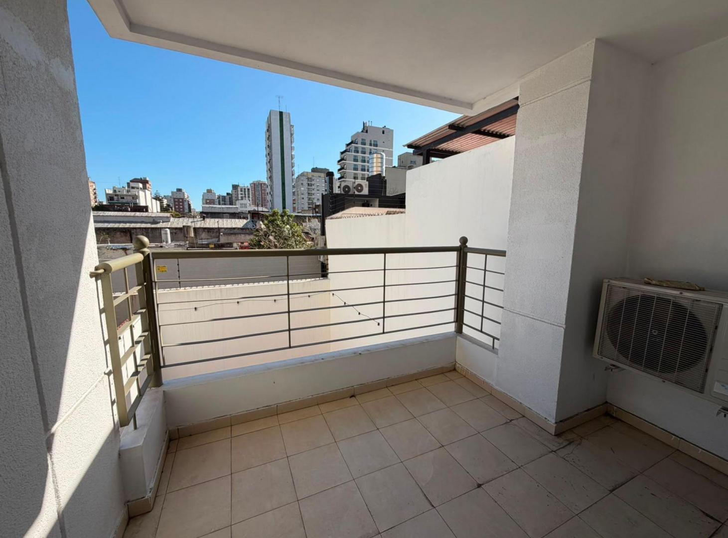 Foto de SE VENDE DEPTO 2 AMB. CON COCHERA - SAN CRISTOBAL, imagen 3