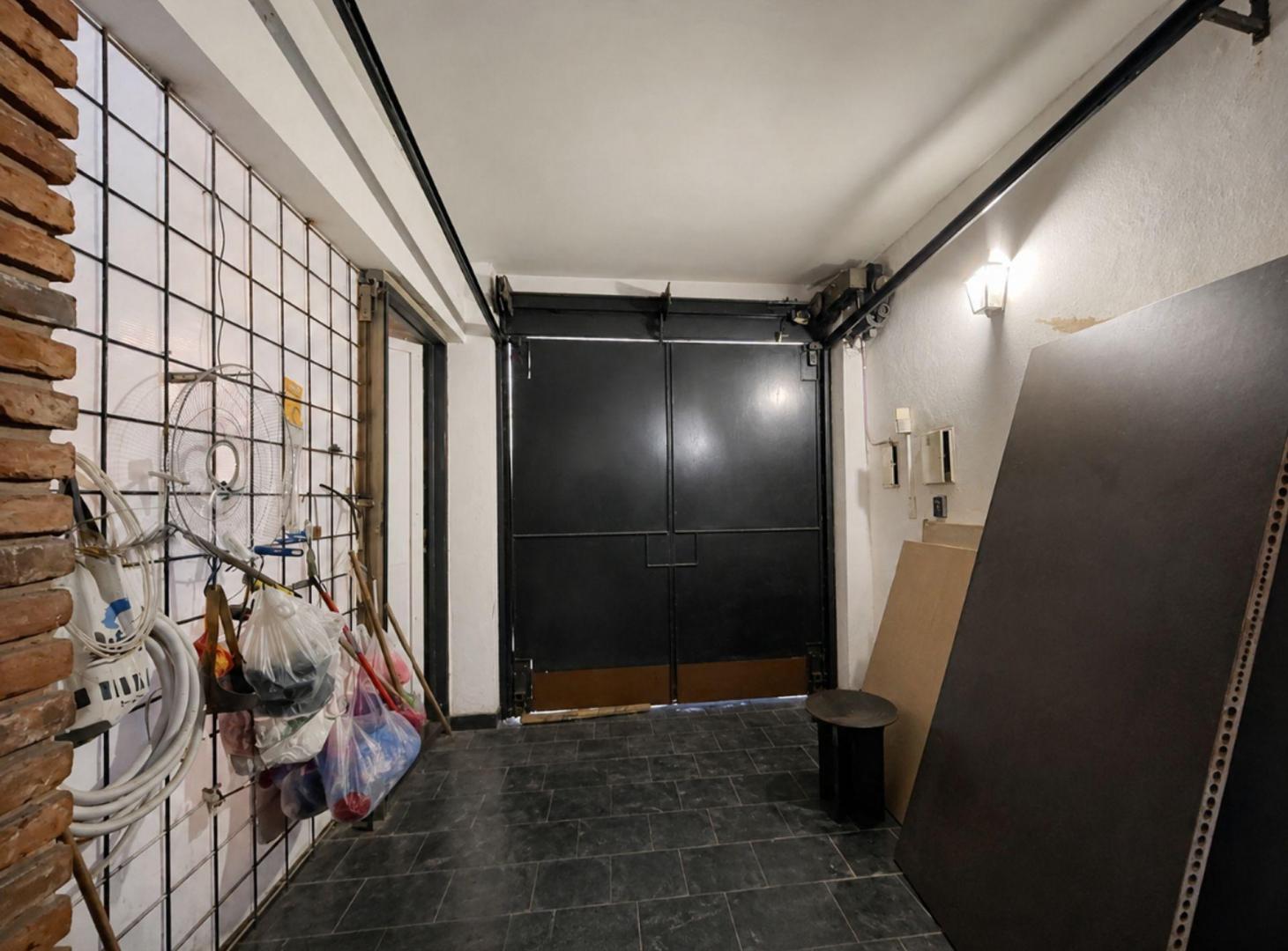 Foto de CASA EN VENTA | 6 AMBIENTES | 2 COCHERAS | PALERMO, imagen 3
