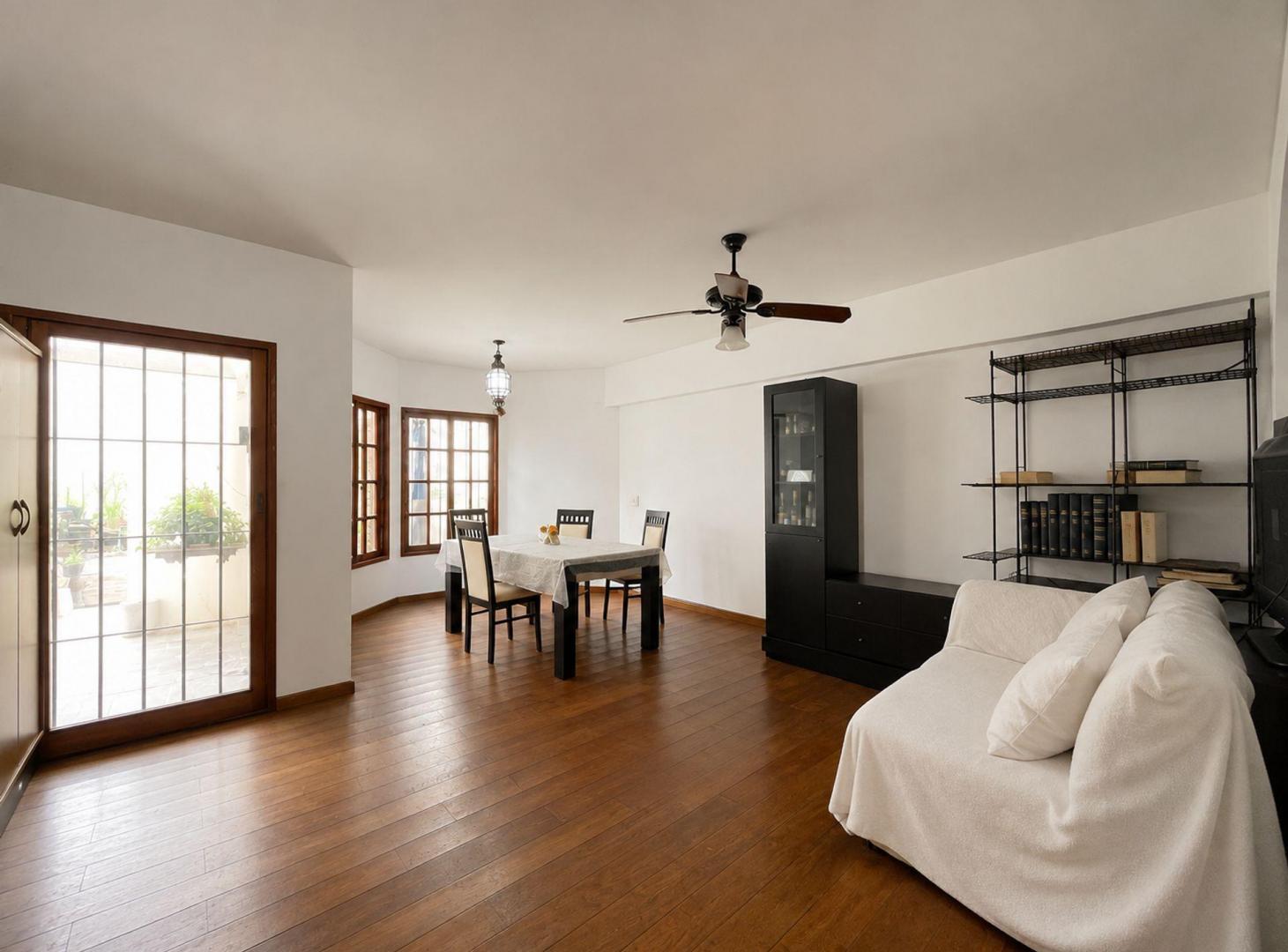 Foto de CASA EN VENTA | 6 AMBIENTES | 2 COCHERAS | PALERMO, imagen 1