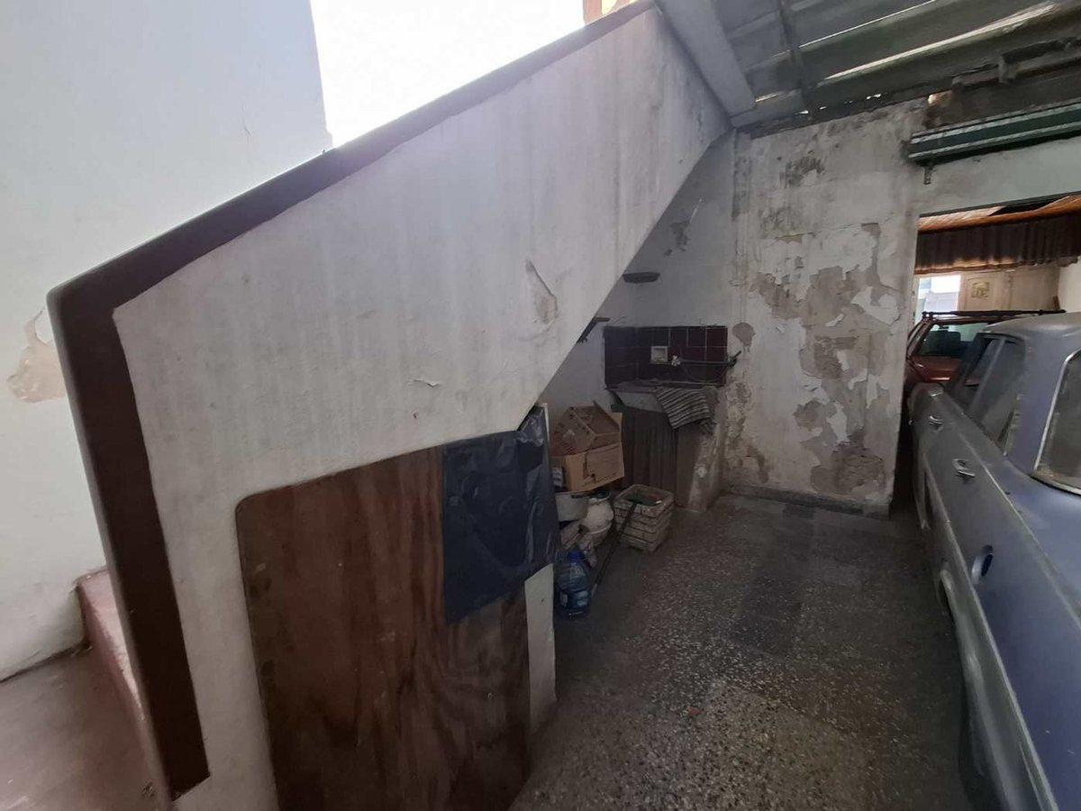 Foto de VENTA CASA CON LOCAL EN AVELLANEDA, imagen 2
