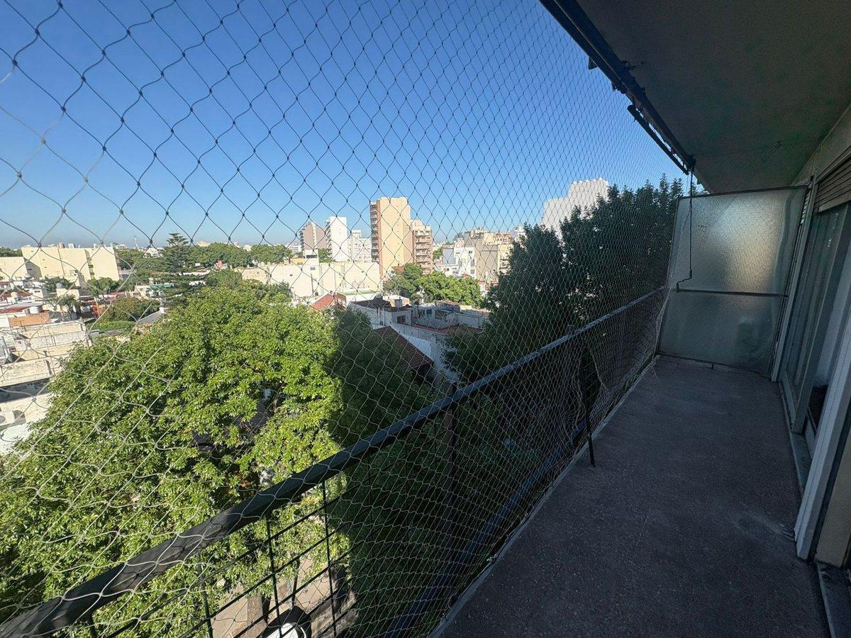 Foto de VENTA 4 AMB CON COCHERA-MONTE CASTRO-APTO CREDITO, imagen 2