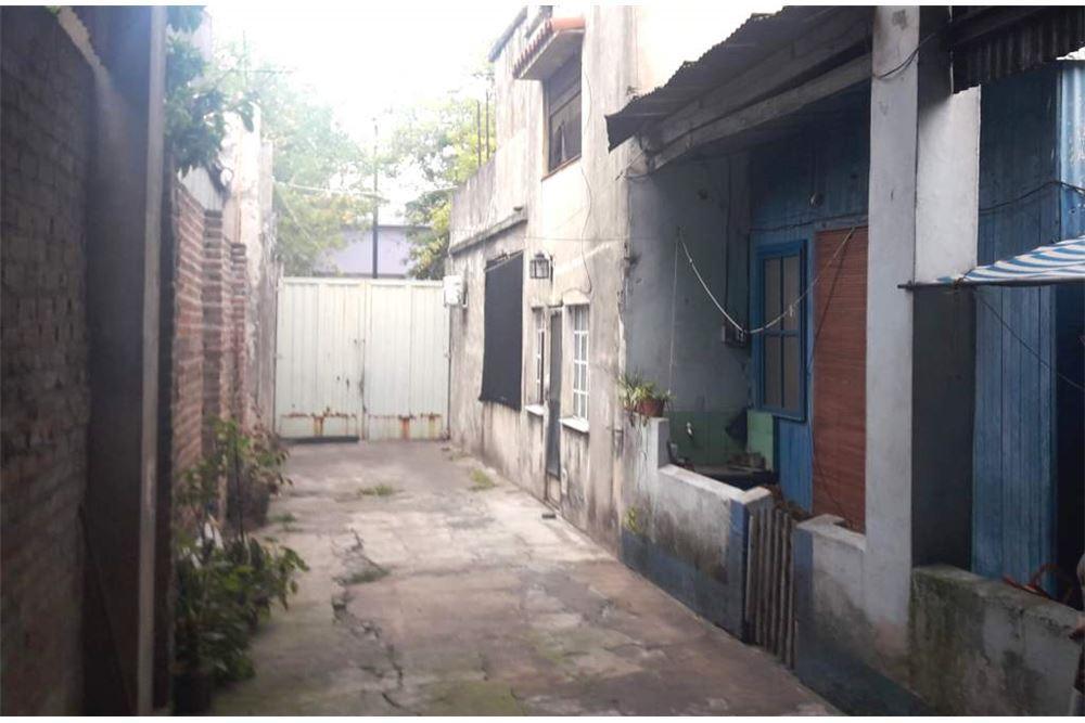 Foto de Venta Galpon deposito con vivienda Villa Soidati, imagen 3