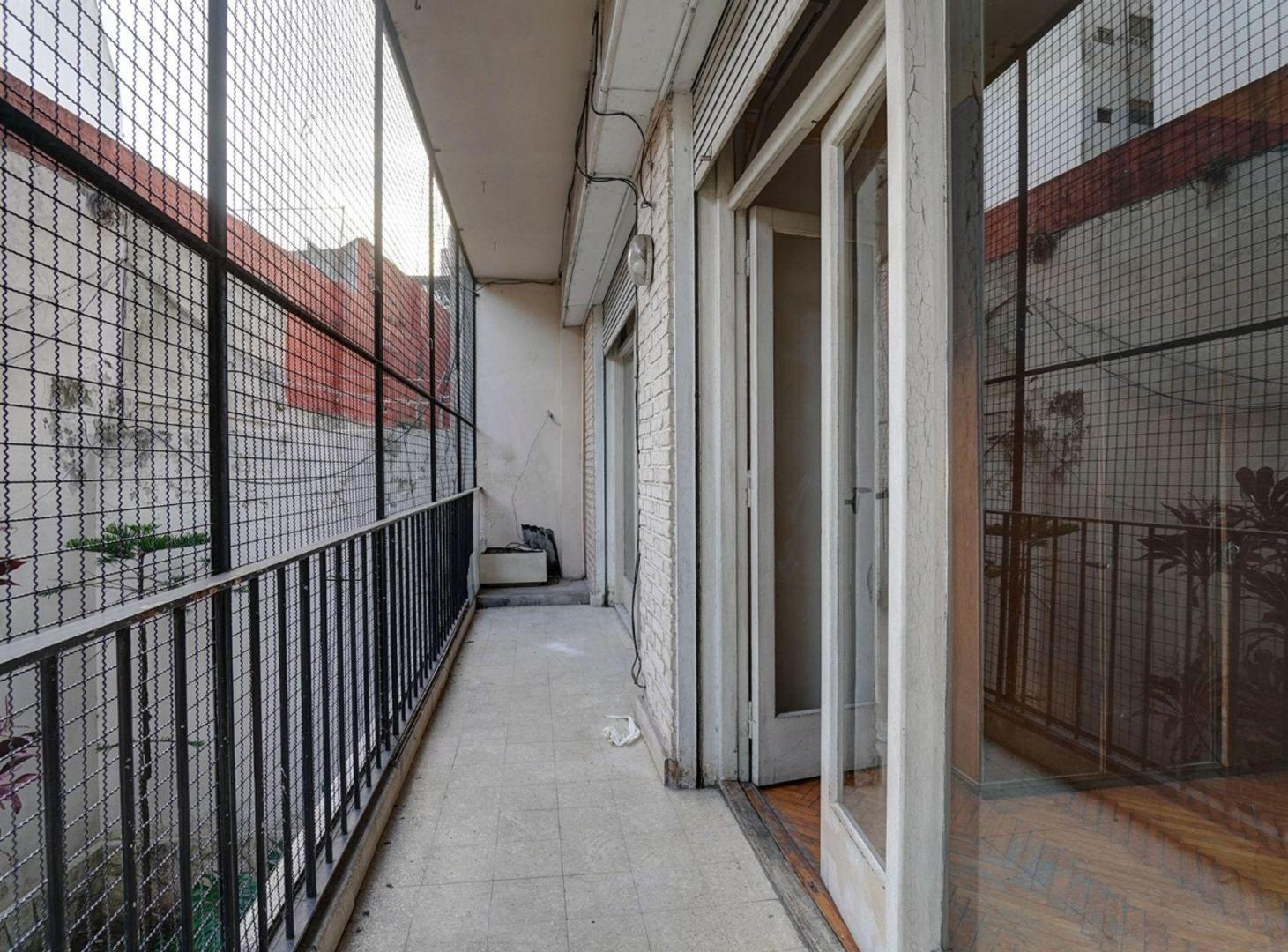 Foto de SE VENDE DEPARTAMENTO 4 AMB C/DEP - SAN CRISTOBAL, imagen 3
