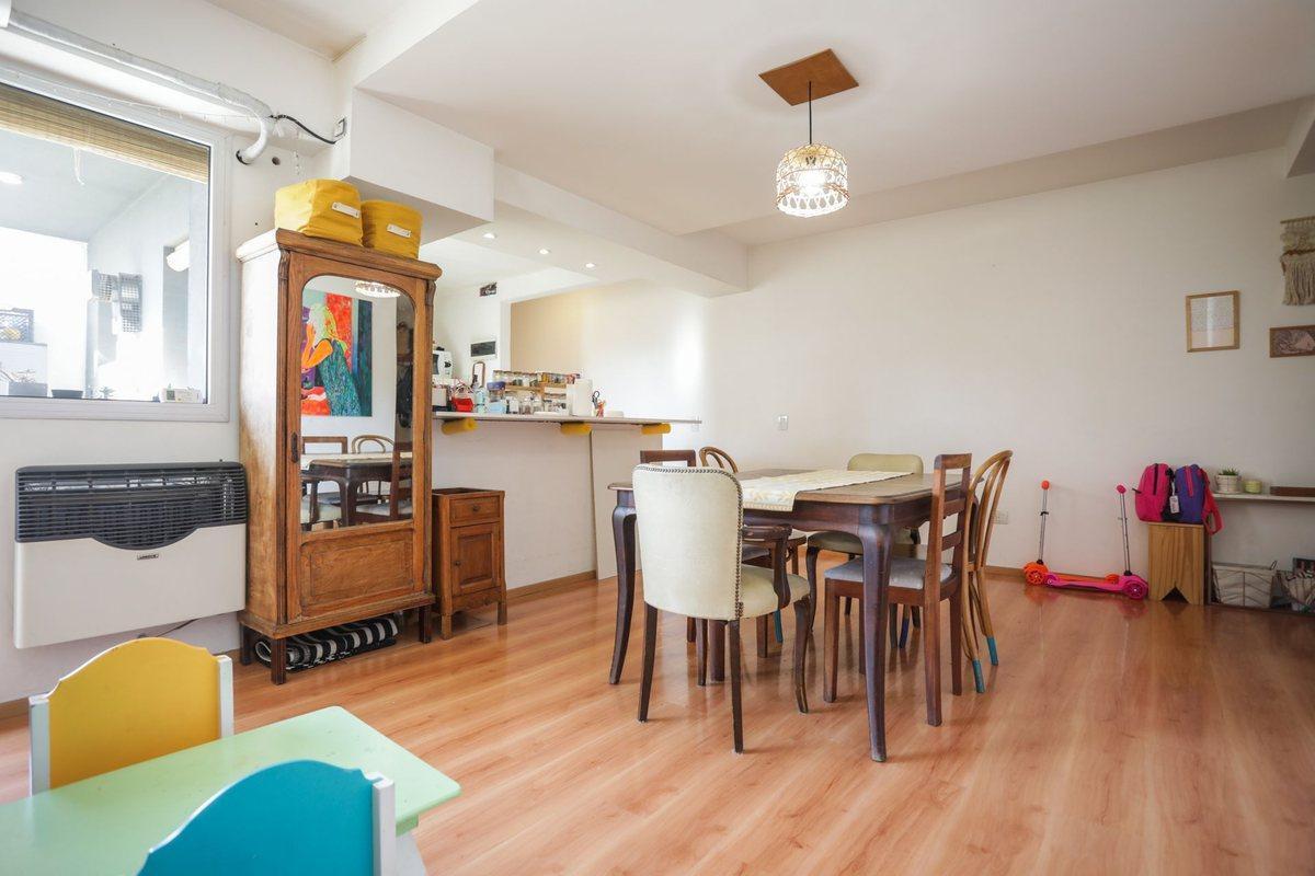 Foto de VENTA DEPARTAMENTO 3 AMBIENTES CON COCHERA BOEDO, imagen 3