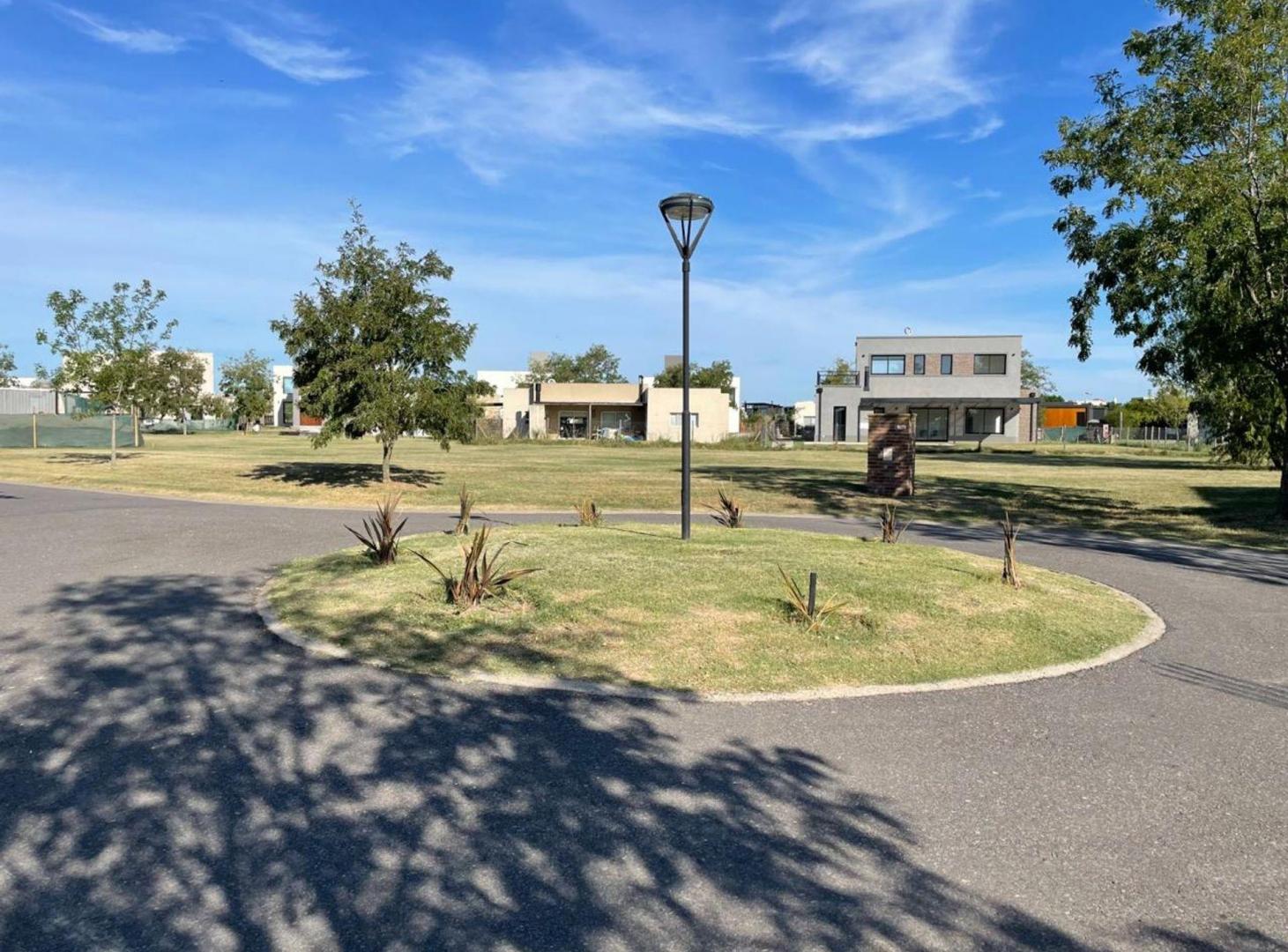 Foto de VENTA DE LOTE EN EL CANTON GOLF, imagen 4