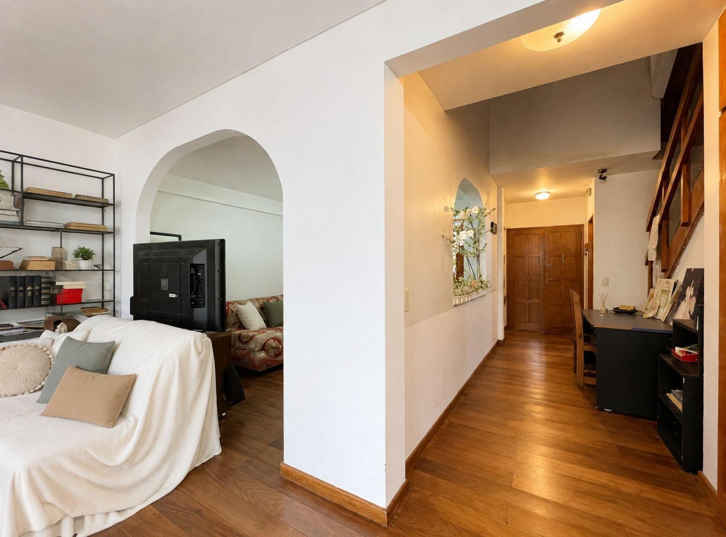 Foto de CASA EN VENTA | 6 AMBIENTES | 2 COCHERAS | PALERMO, imagen 5