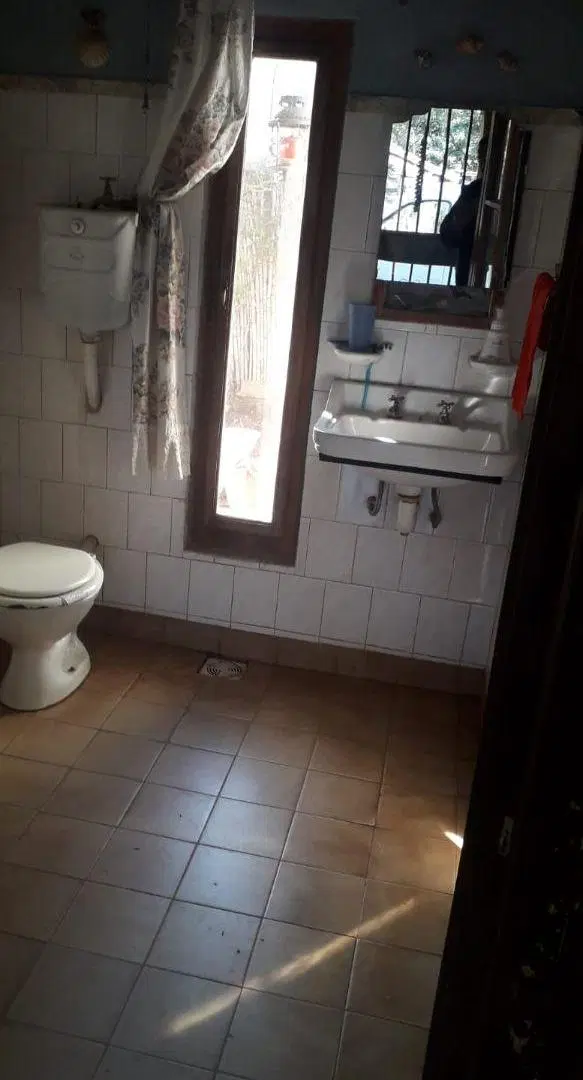 VENDO GRAN TERRENO CON CASA Y DEPTO EN LA CUMBRE 8