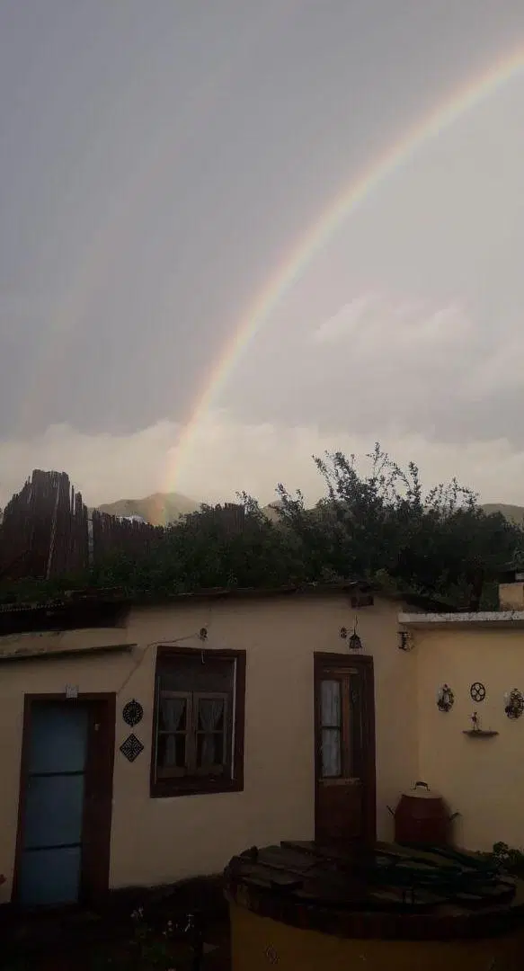 VENDO GRAN TERRENO CON CASA Y DEPTO EN LA CUMBRE 3