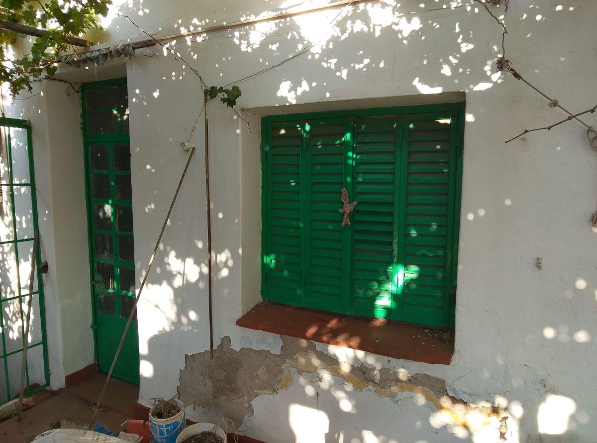 Foto de IDEAL INVERSOR - VENDO INMUEBLE (CASA + 2 LOCALES + 3 DEPTOS), imagen 4