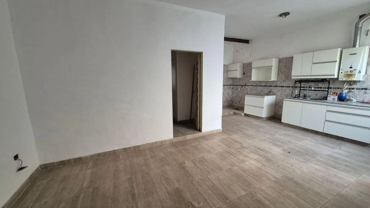 ALQUILO Casa sobre Av Belgrano 2351 3 Dor 3