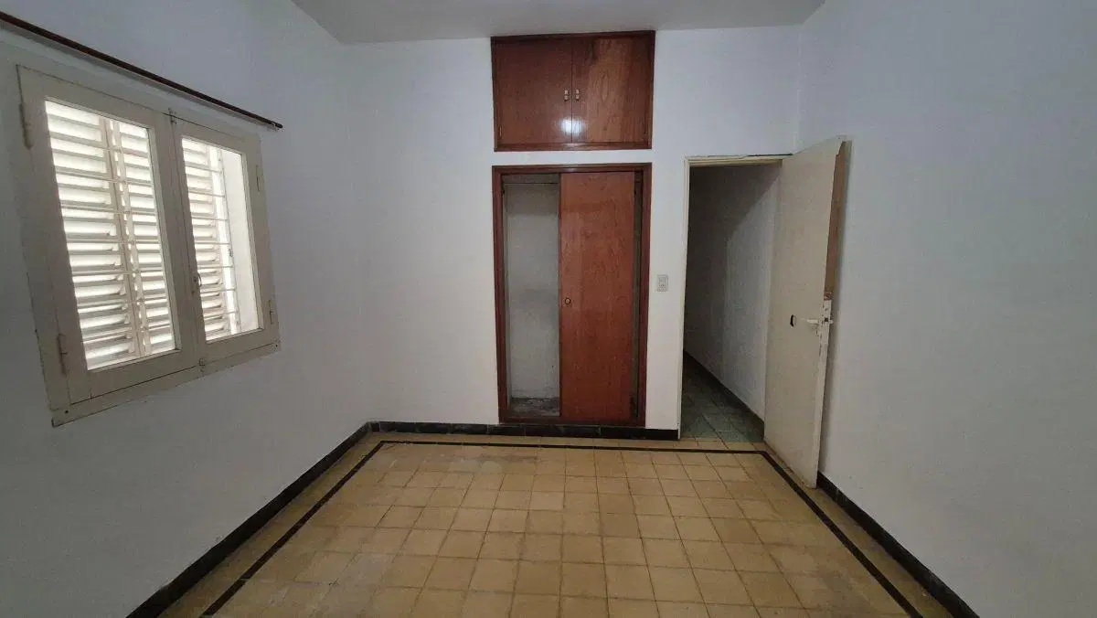 ALQUILO Casa sobre Av Belgrano 2351 3 Dor 4