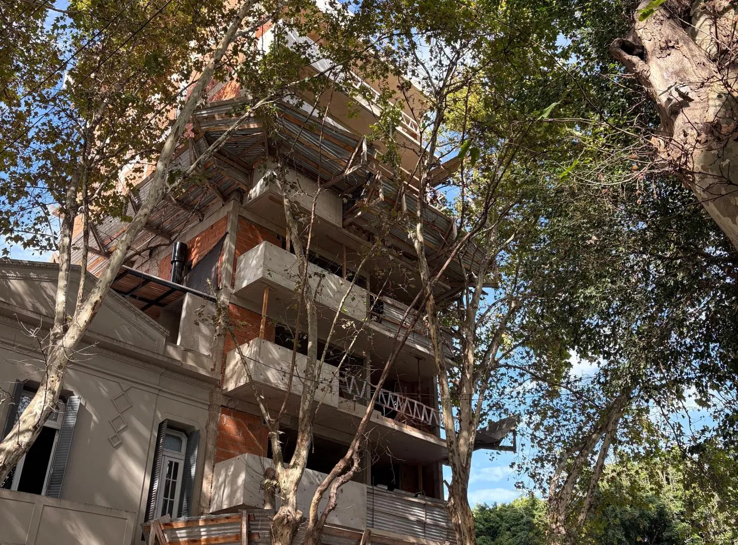 Semipiso monoambiente divisible con gran balcón al frente. Entrega Marzo 2027 5