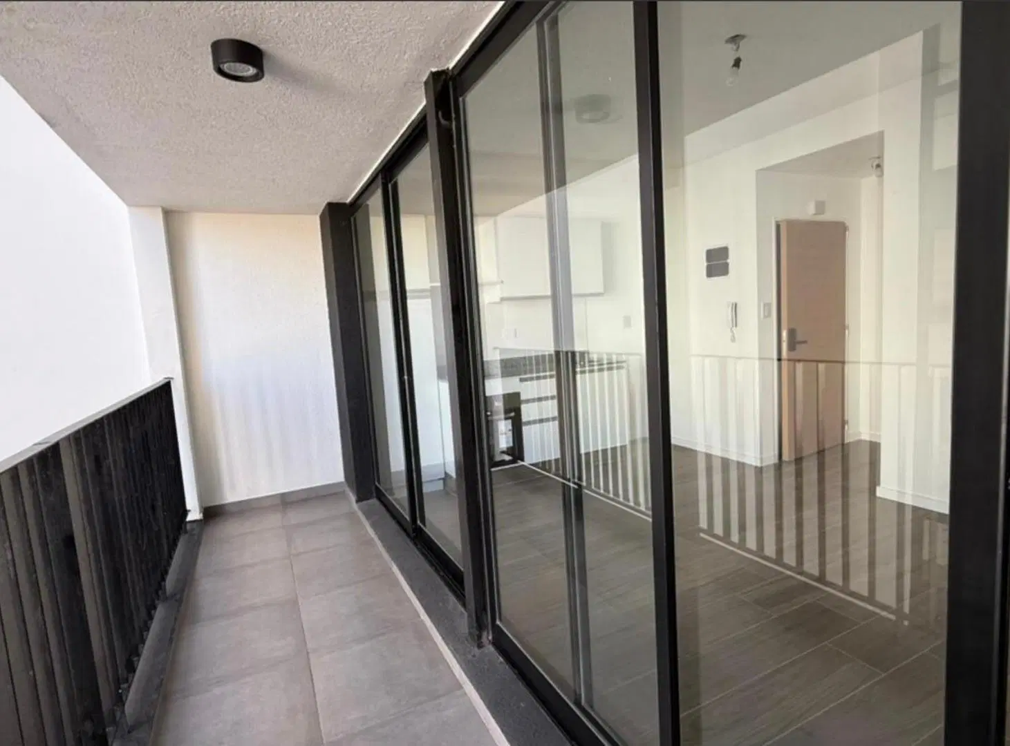 Venta Monoambiente con balcón luminoso a pasos de subte E y H, full amenities en San Cristóbal 2